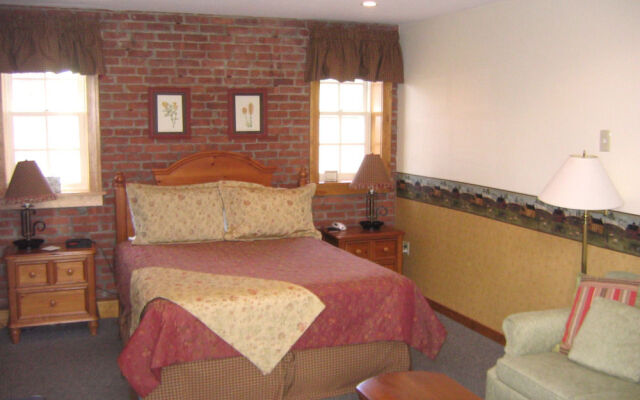 The Four Chimneys Inn