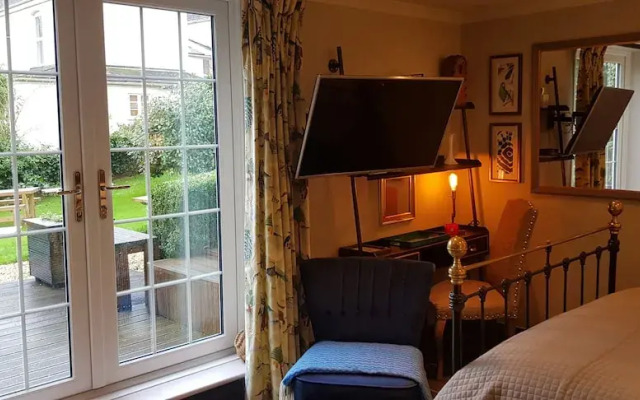 Beautiful 1-bed Apartment