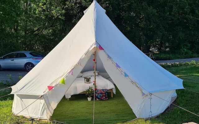 4 Meter Bell Tent - Up to 4 Persons Glamping 5