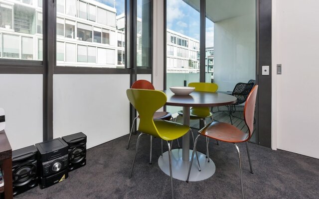 QV Modern Viaduct Apartment - 331