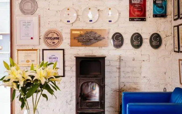Ice House Hotel