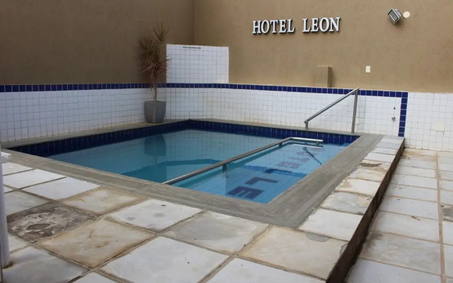 Hotel Leon