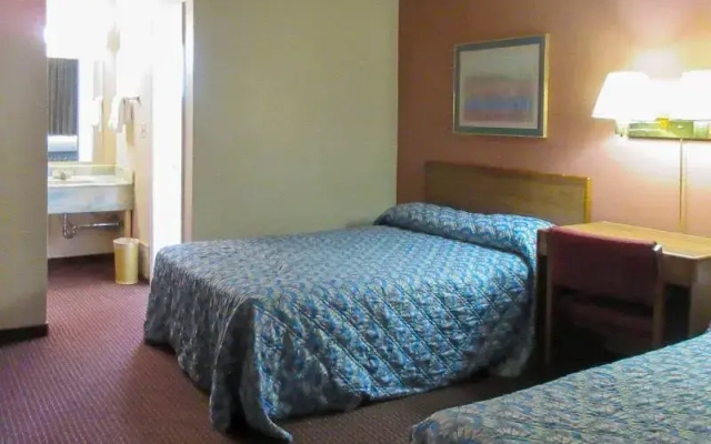 Travelers Motel