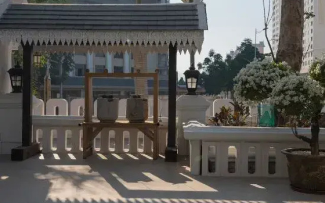 Xishuangbanna Bohai Mulan Tea House