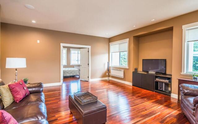 Luxury Penthouse Downtown Nanaimo