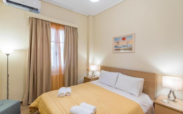 Katerina Residence - Beachfront Plaz Eot