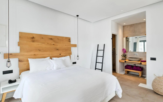 Portes Mykonos Suites & Villas