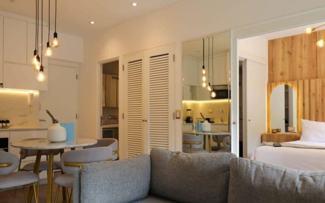 W Loft With Balcony in Luxury Building Barranco