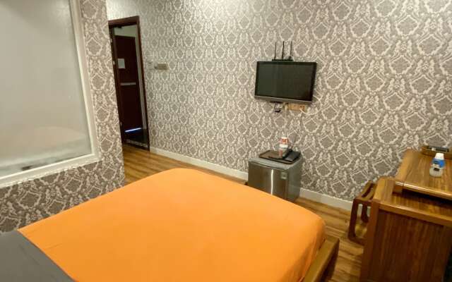 Spring Hotel