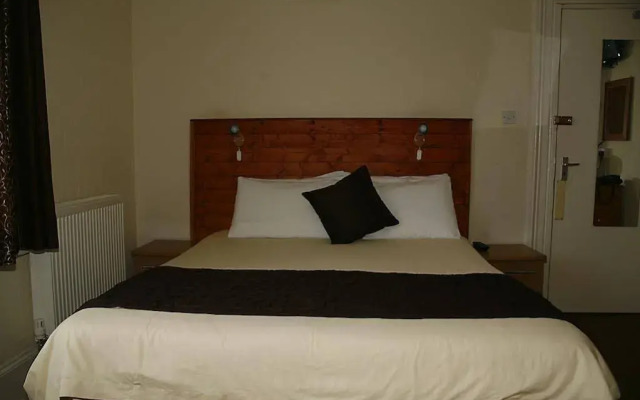 Channel View Hotel