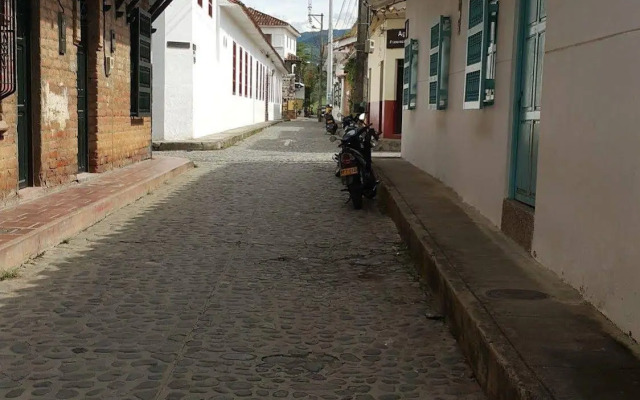 Hotel La Casa Amarela