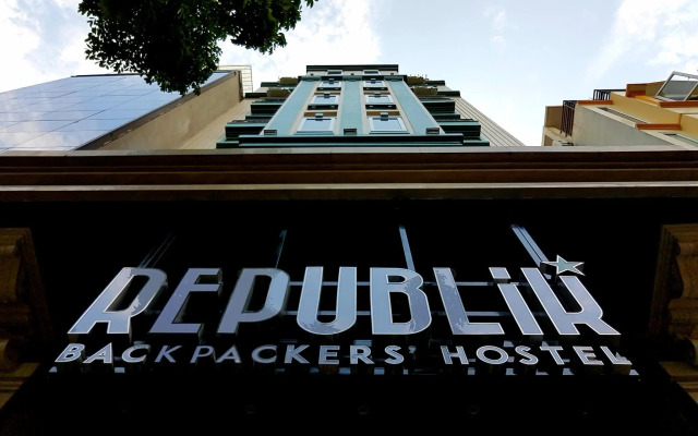 Republik Backpackers Hostel
