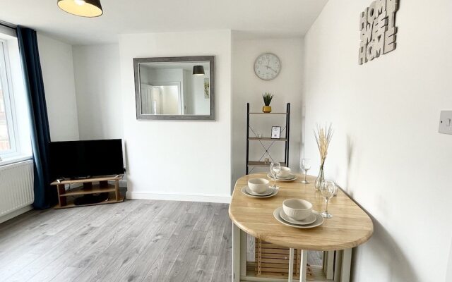 Worksop Newly Refurbished 3-bedroom House