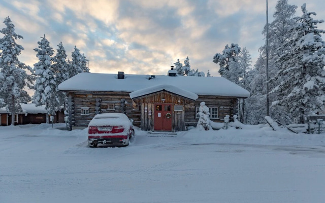 Kuukkeli Apartments Hirvas