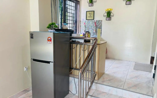 100 Backpackers Hostel