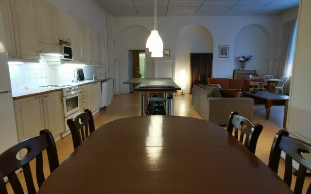 Immaculate Residence 5-bed Apartment in Kotka