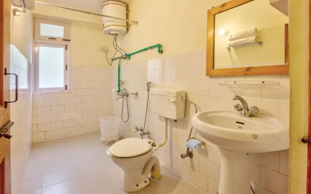 Hotel Monarch Residency Manali