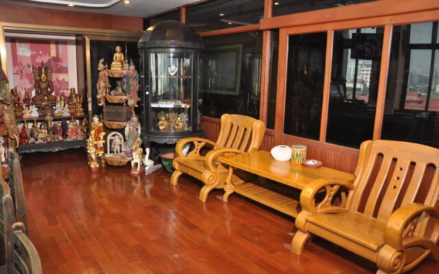 Asian Bliss Myanmar Hostel