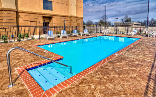 Hampton Inn Clarksdale