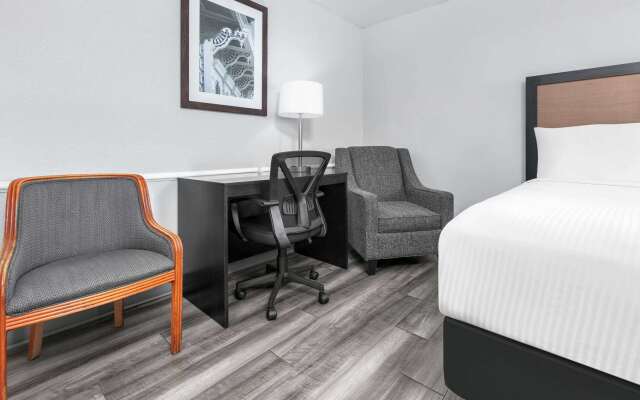 Baymont by Wyndham Austin University Area