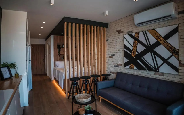 COSea Living: SeaSide Deluxe Suite in Harbour 107B