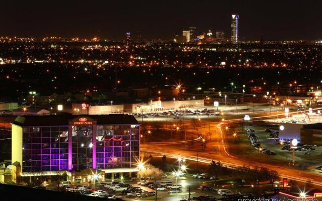 Crowne Plaza Hotel OKLAHOMA CITY