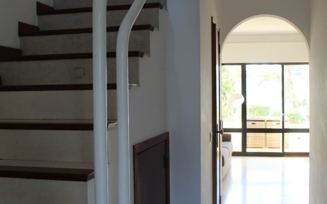 Luxury Villa Gaivota with 2 Balconies