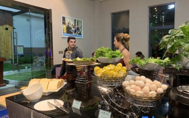 Lushui Nujiang Bund Hotel