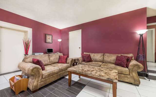 Days Inn by Wyndham Bryan College Station
