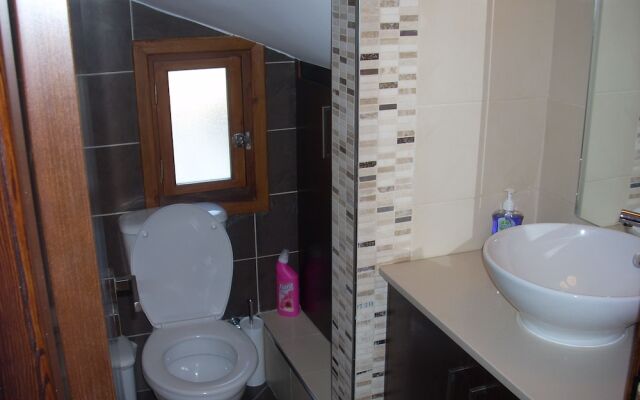 Areti Courtyard Villas