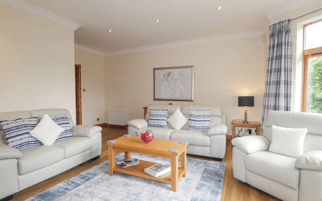 Rossie Lodge