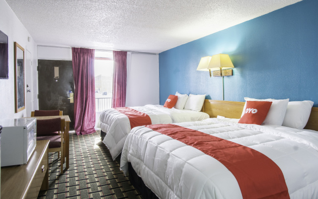 OYO Hotel Hutchinson KS West 4th Ave