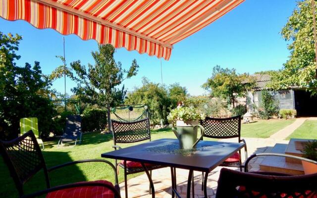 Lovley Rural Apartment with garden