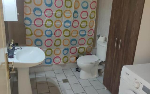 GCM 1 ROOMS kentro k parking