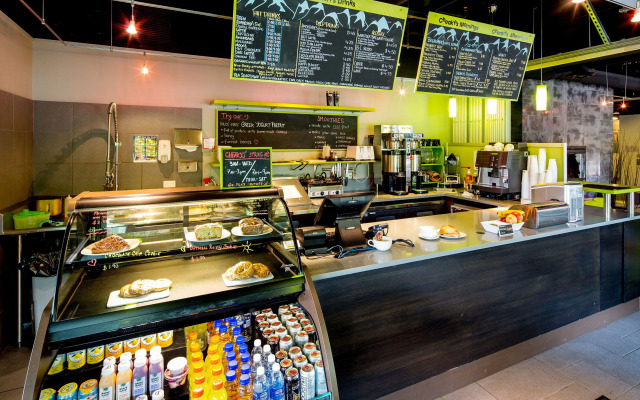 HI Whistler - Hostel