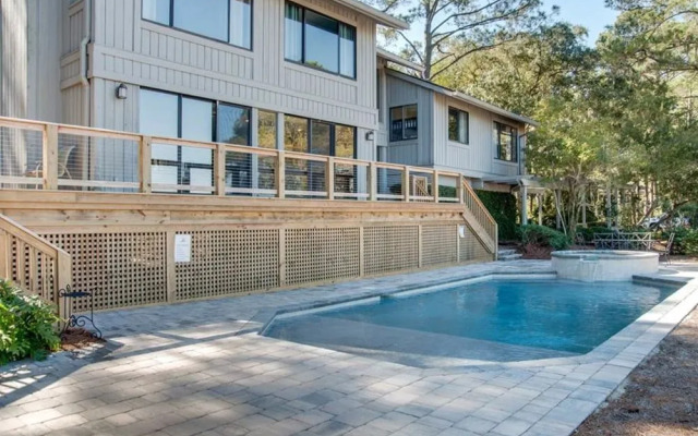 Wren Drive 18 by RedAwning