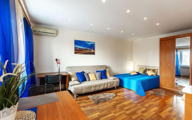 Аврора на улице Красная 5