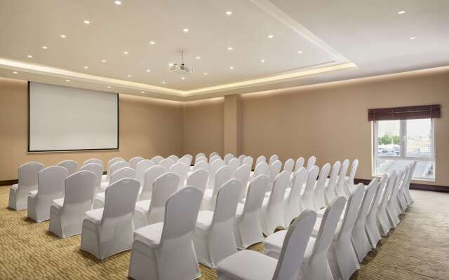 Radisson Hotel Muscat Panorama