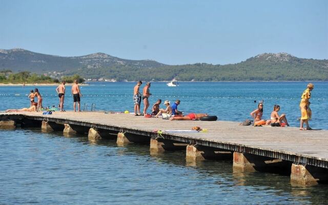 Comfortable Apartment, Zadar Borik, up To 5 Persons