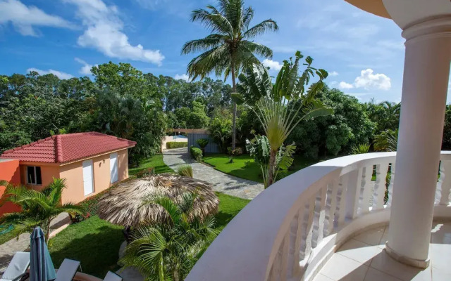 Private 6 Bedroom Villa Great for Parties