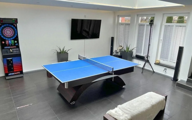 Apartment With Bar, Recreation Room in Kastellaun