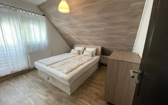 Smeraldo Kastély szálló