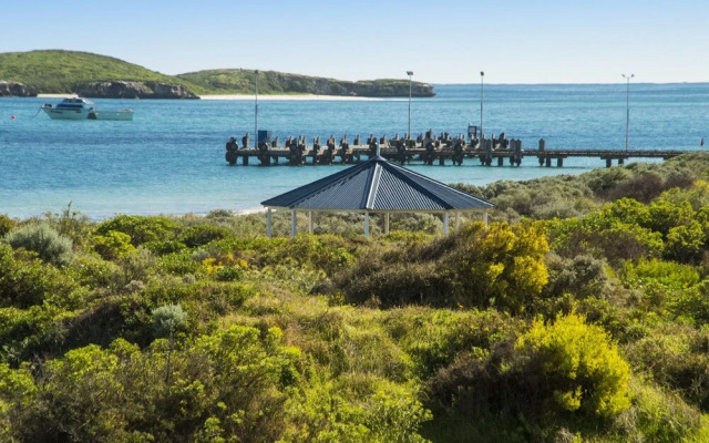 Oceans Up - Luxury Apartment With Ocean Views