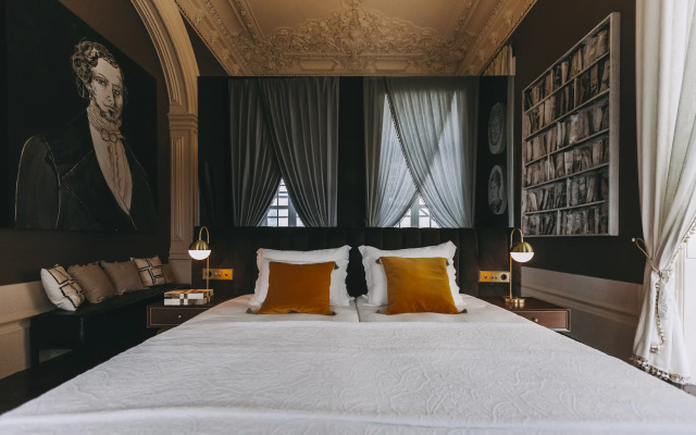 Torel Palace Porto