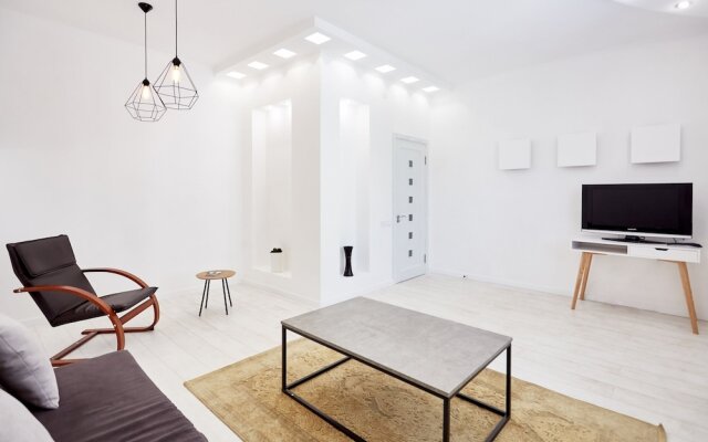 Апартаменты Flatsis, ул. Бажанова, 12