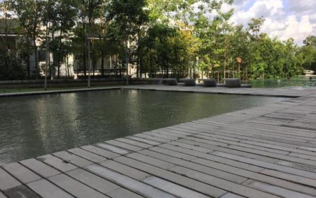 Rusnoor Homestay at Mirage By The Lake