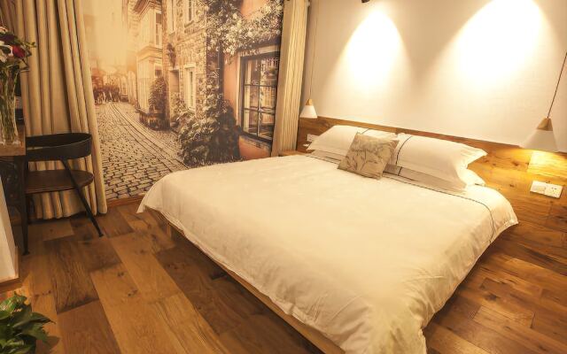 Yue Love Hotel