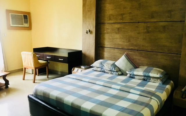 Duoban Hotel & Suite