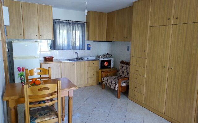 New Panorama Studios (ELECTRIC CAR CHARGING STATION)