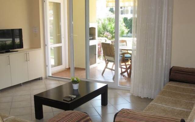 Villa SH03 by JoyLettings